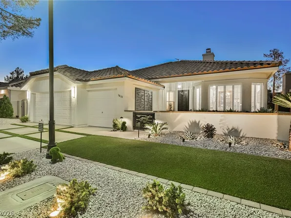 1613 Hidden Spring Dr, Las Vegas, NV 89117