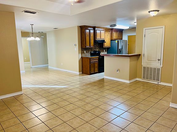 5th image of 15525 Palmira Ave APT A