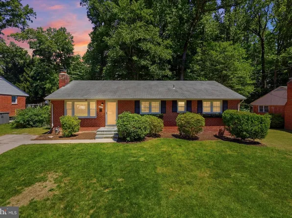 5609 Sedgwick Ln, Springfield, VA 22151