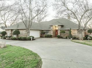 9312 S Longwood Dr, Granbury, TX 76049