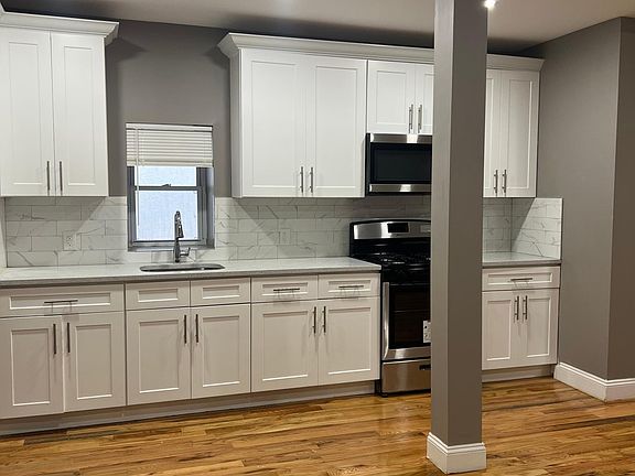 3rd image of 639 Baker Ave #A