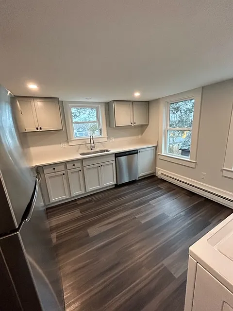 2 bed, 840 sqft, $2,700 — Photo 4