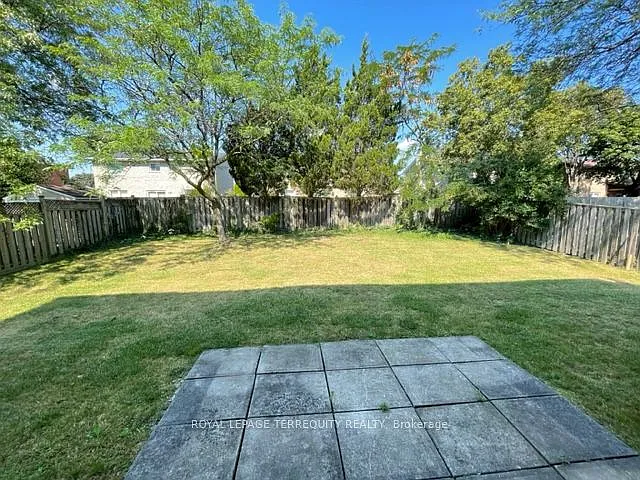743 Fieldstone Rd — Photo 39