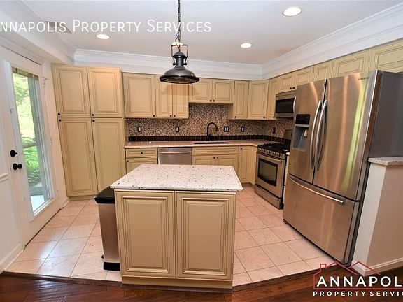 3rd image of 615 Admiral Dr Unit 107