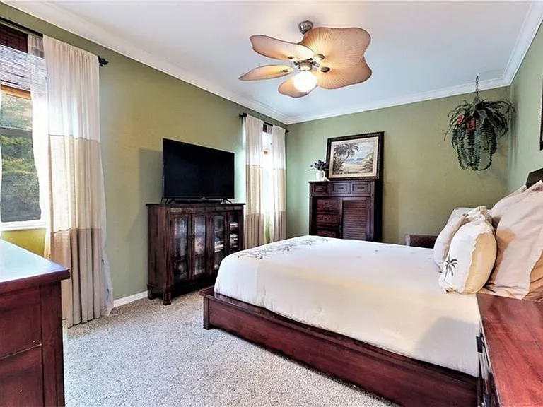8995 Spring Mountain Way — Photo 9