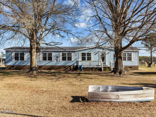 235 Golden Farm Road, Beaufort, NC 28516