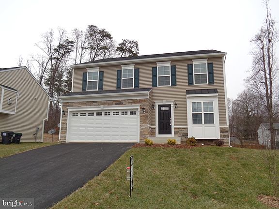 2nd image of 6921 Lunette Ln