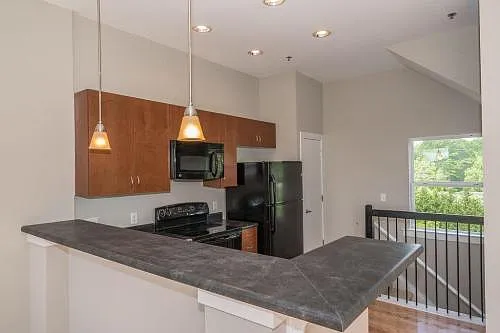 950 Westmere Ave — Photo 7