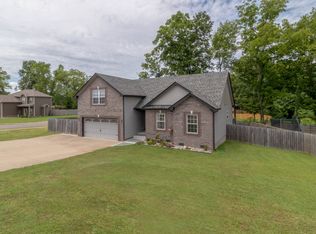 1925 Jackie Lorraine Dr, Clarksville, TN 37042