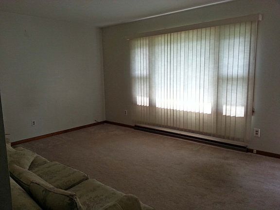 3rd image of 220 Lenox Ave