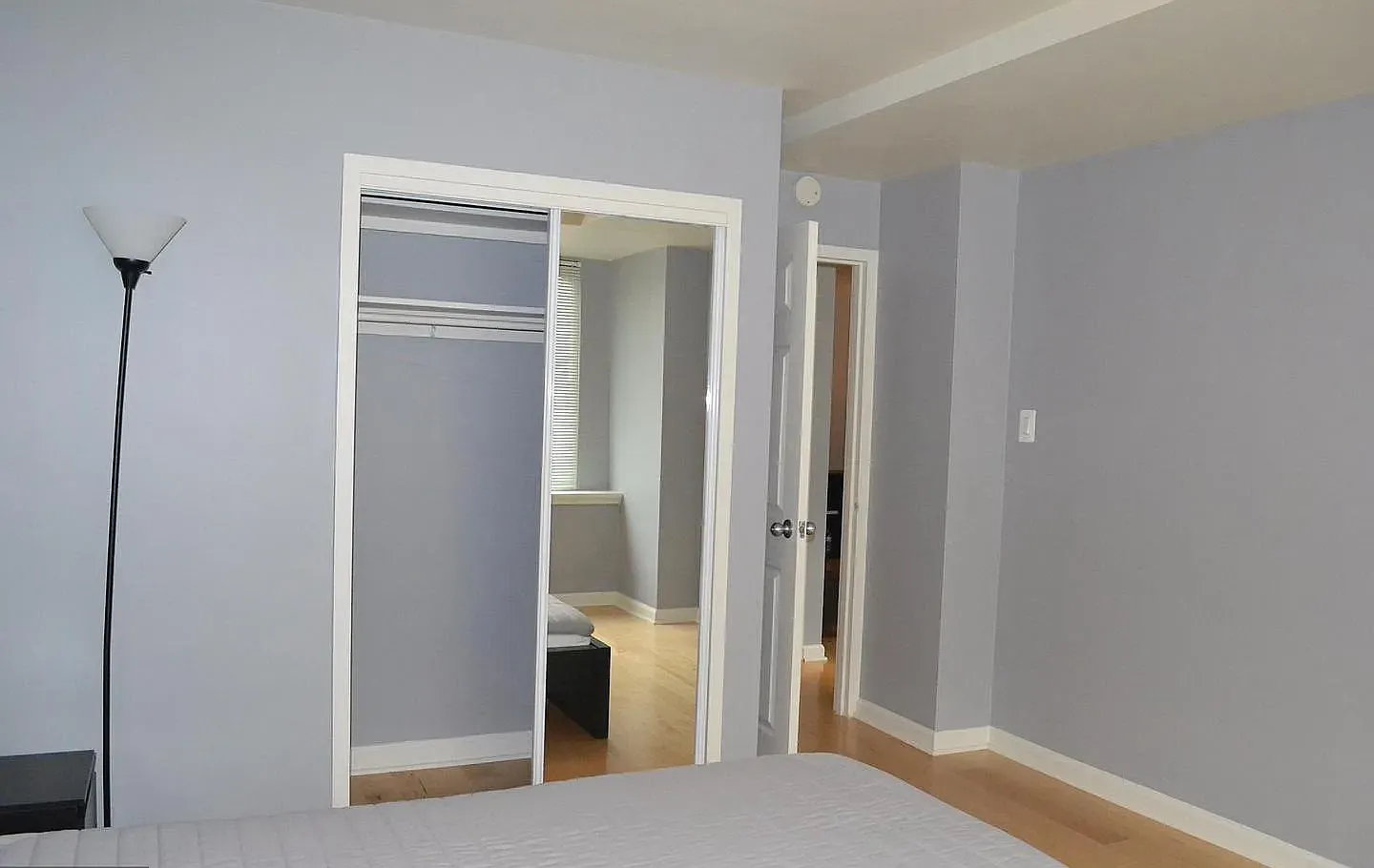 1 bed, 572 sqft, $2,000 — Photo 3