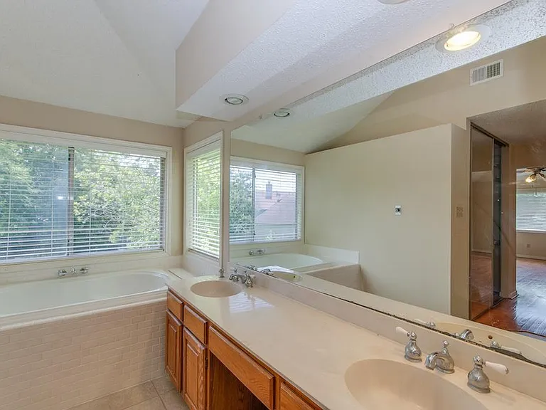 11310 Chiselhurst Way Ct — Photo 22