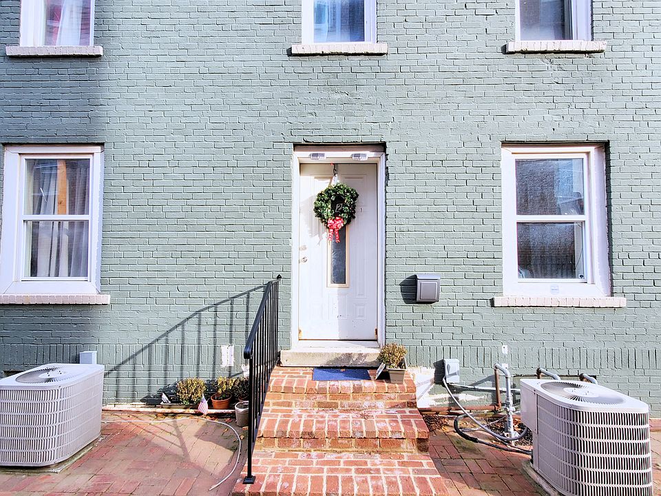 1st image of 90 E 8th Ave APT 2