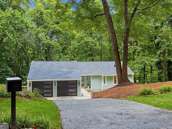 2nd image of 545 Longleaf Dr