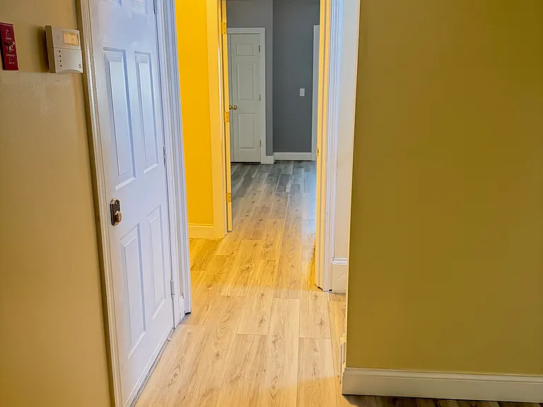 17 Waring Dr — Photo 3