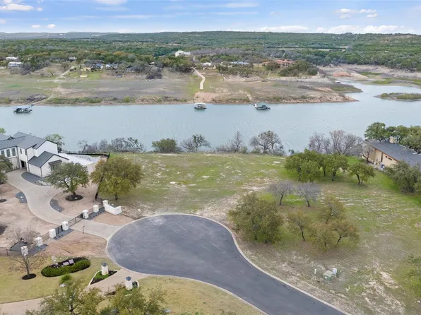 25208 Chernosky Point Cv, Spicewood, TX 78669