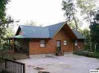 812 Beanstalk Rd, Gatlinburg, TN 37738