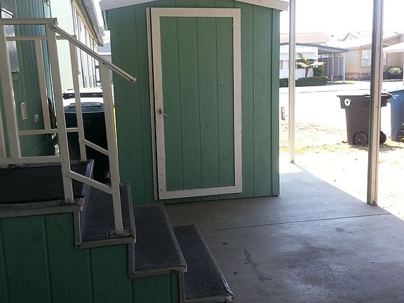 5th image of 19127 Pioneer Blvd. #42