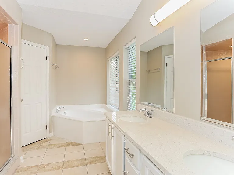 1554 Mountain Lake Dr W — Photo 11