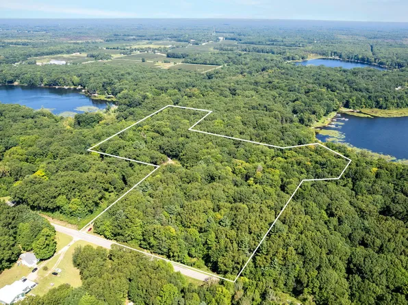 52808 County Road 384, Grand Junction, MI 49056