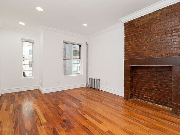 4th image of 211 W 58th St APT 8