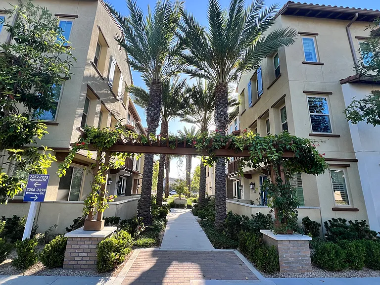 Highwater Dr — Photo 1
