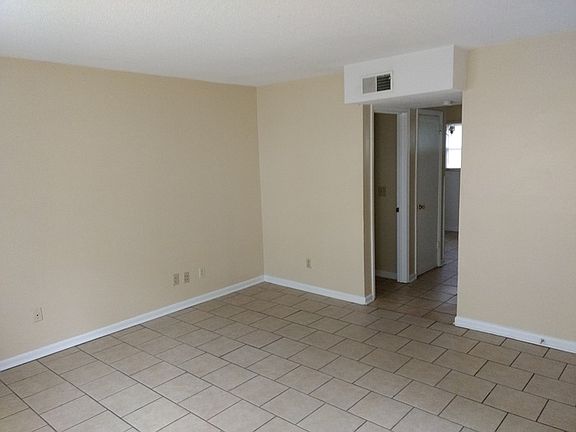 3rd image of 2905 15th Ave APT 1