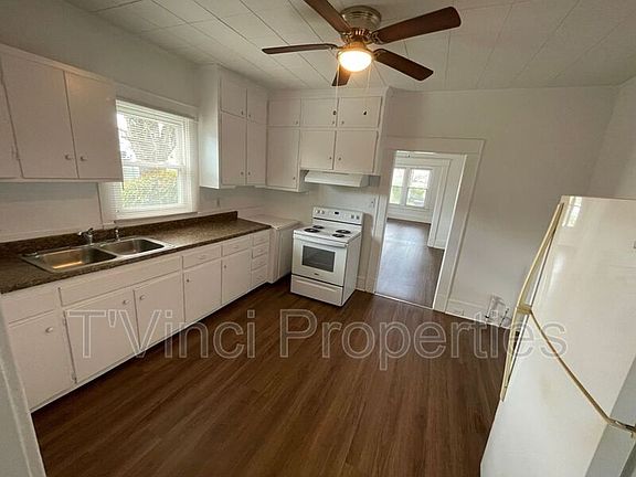 4th image of 3700 Cameron Ave