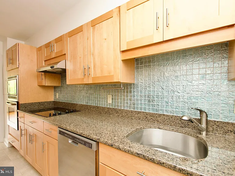 1250 S Washington St #218 — Photo 16
