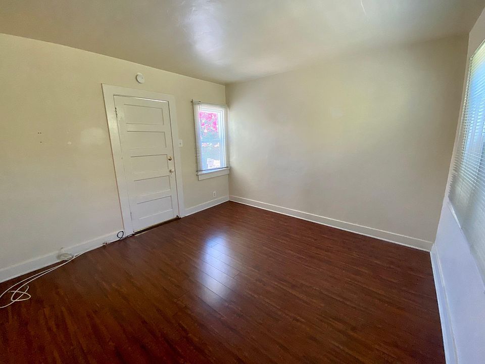 1st image of 9043 1/2 Krueger St