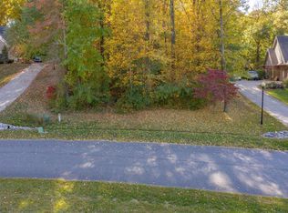 2701 Woodstone Ln, Evansville, IN 47712