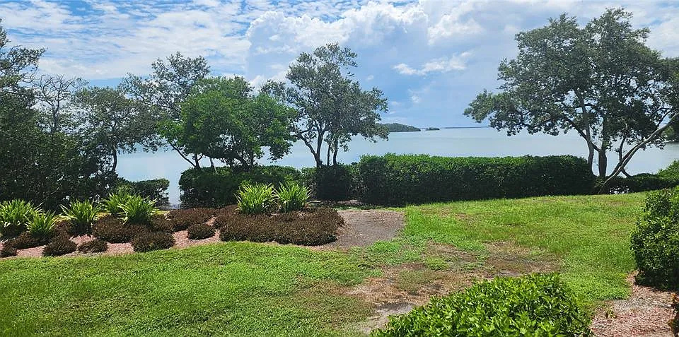 1515 Pinellas Bayway S #62