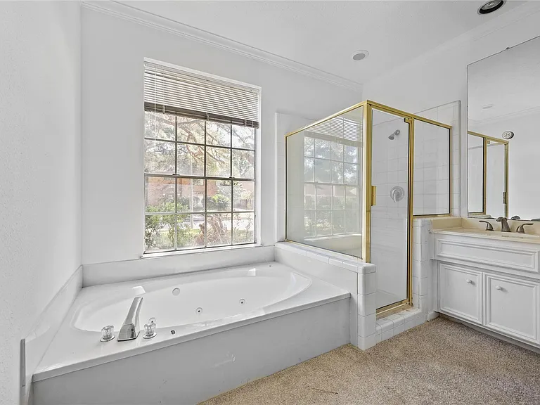 5803 Ancient Oaks Dr — Photo 26