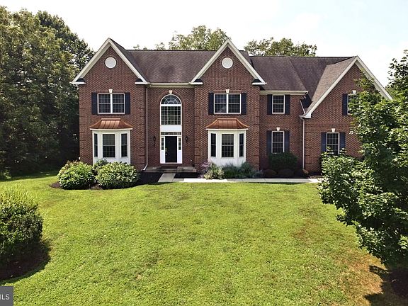 2nd image of 36 Coventry Greene Ln