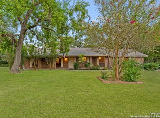 309 Twin Oak Rd, Seguin, TX 78155