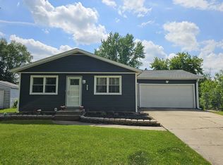 3427 New England Dr, Rockford, IL 61109