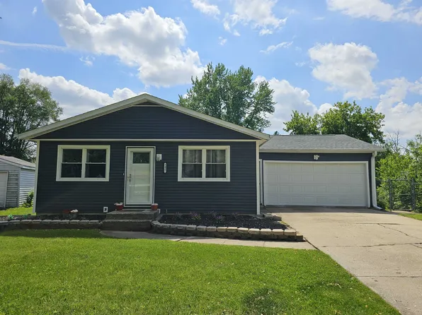 3427 New England Dr, Rockford, IL 61109