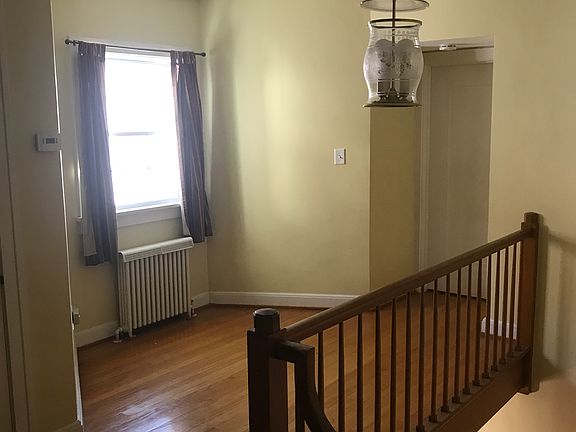 sitting area on 2nd floor