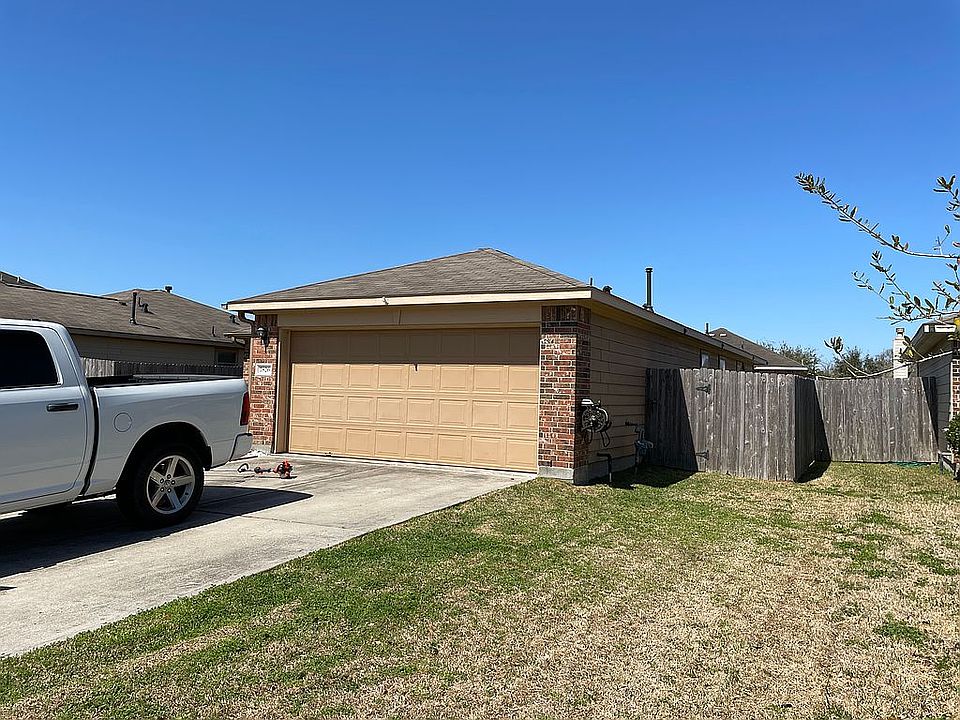2nd image of 7826 Diamond Oak Dr