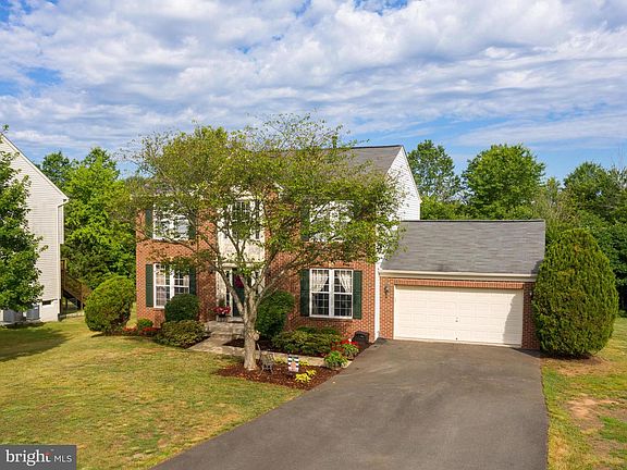 3rd image of 11706 Fort Lee Dr
