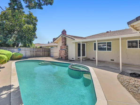 6995 Wavecrest Way, Sacramento, CA 95831
