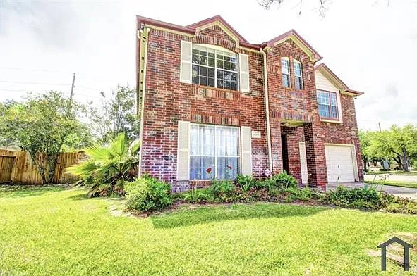 5 bed, 2686 sqft, $2,500 — Photo 2