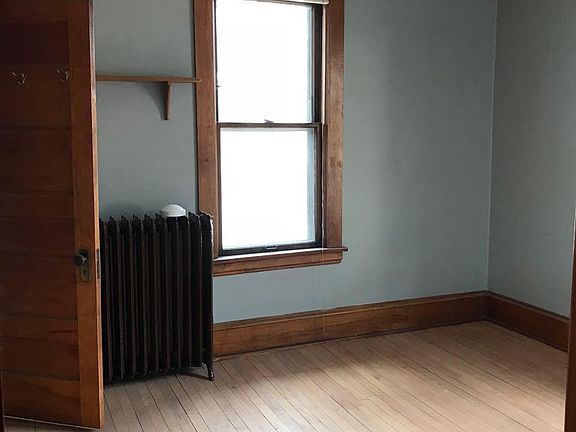 3rd image of 1254 Dayton Ave #2