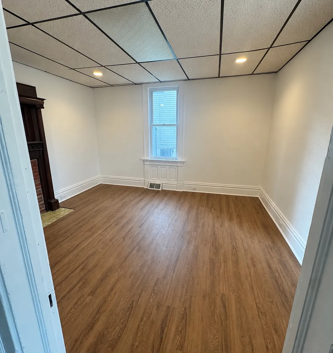 3 bed, 1400 sqft, $1,600 — Photo 4