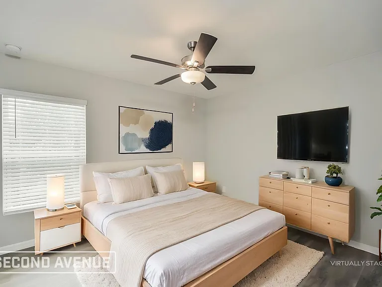 1150 NW 19th Pl — Photo 5