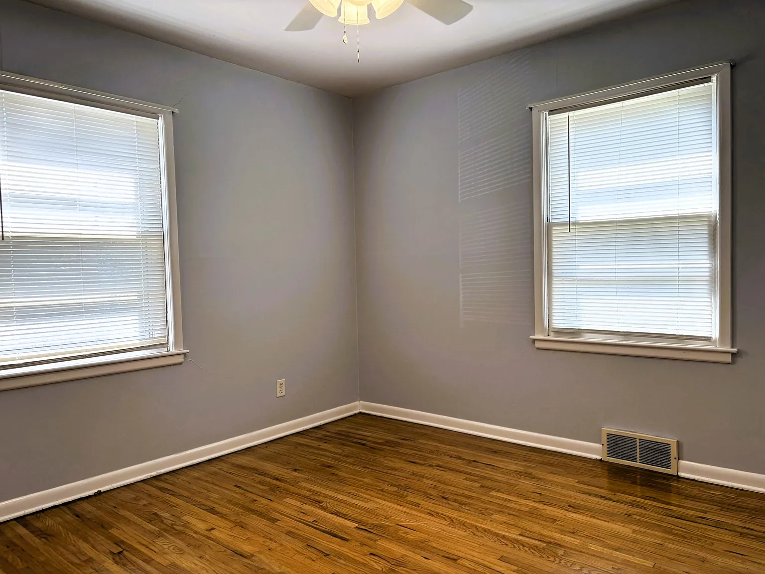 2 bed, 849 sqft, $895 — Photo 3