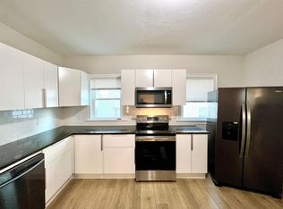 178 Vernon St #1, Worcester, MA 01610