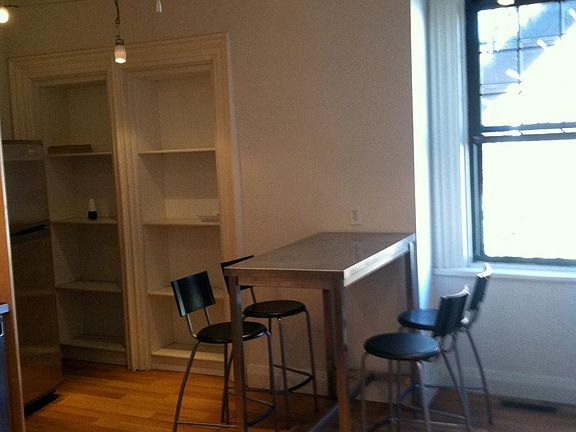 Kitchen eat in area
