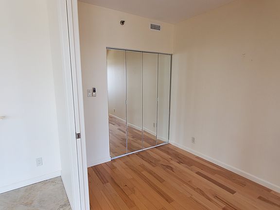 3rd image of 3101 Boardwalk Tower 2 #2-1601