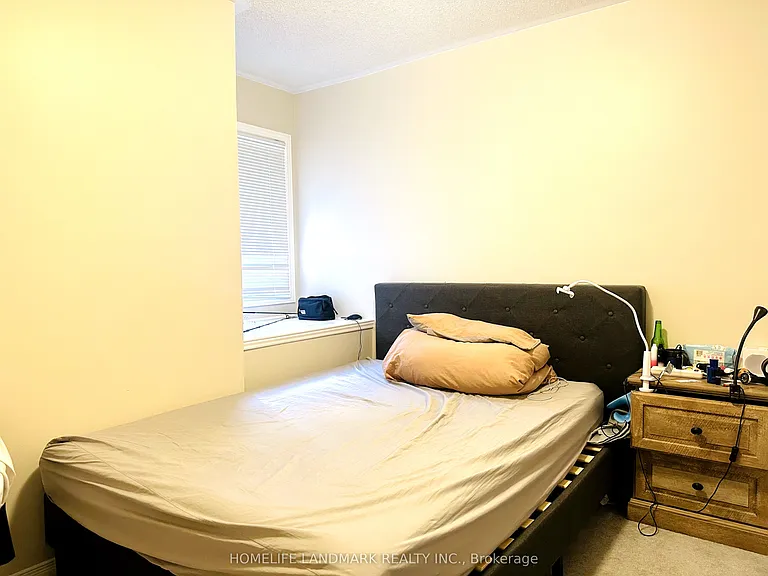 52 Beresford Dr — Photo 12